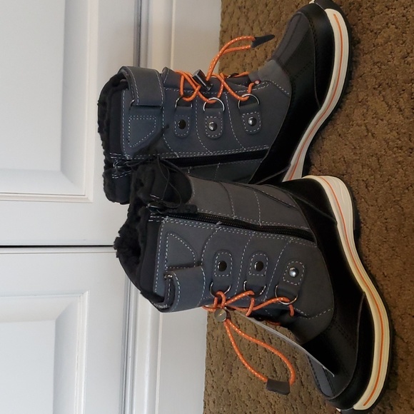 Girls Boys Totes Diamond Insulated Snow Winter Boots Size 1 2 4 NWT - Picture 3 of 5